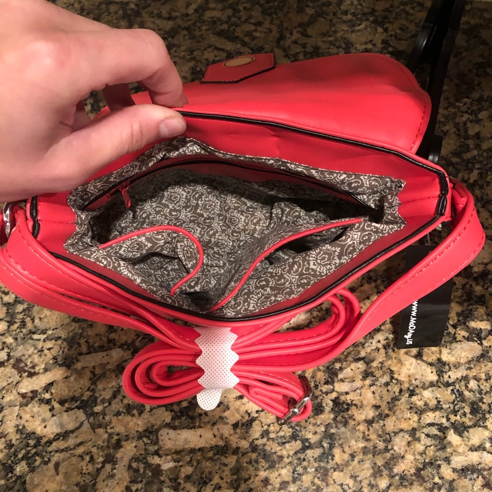 NWT💋MoDa NY👛 Shoulder & Crossbody  purse - Picture 4 of 8